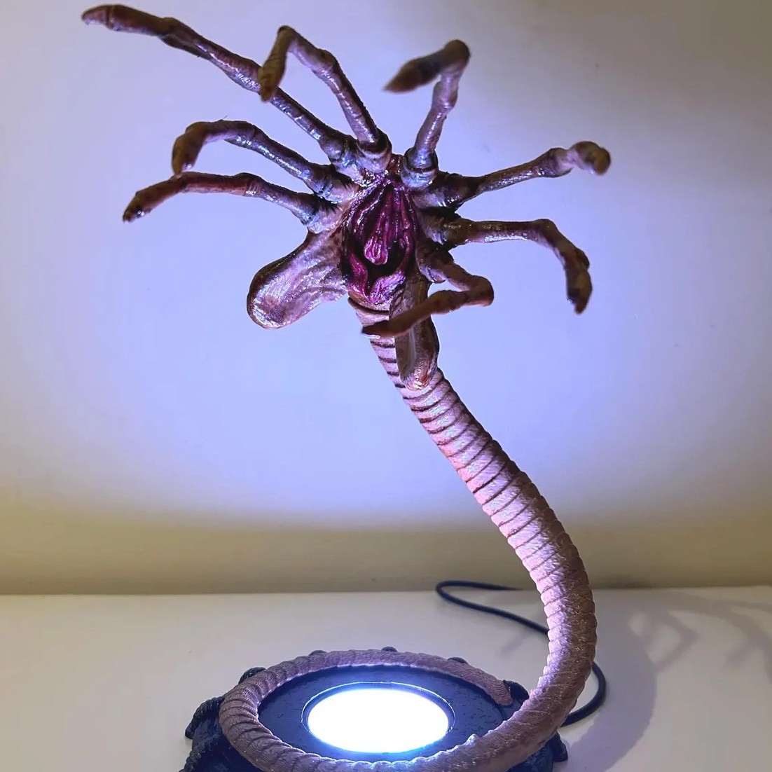 Luminária Alien Facehugger, De - Pumpkin Lantern Halloween avaliação e preço