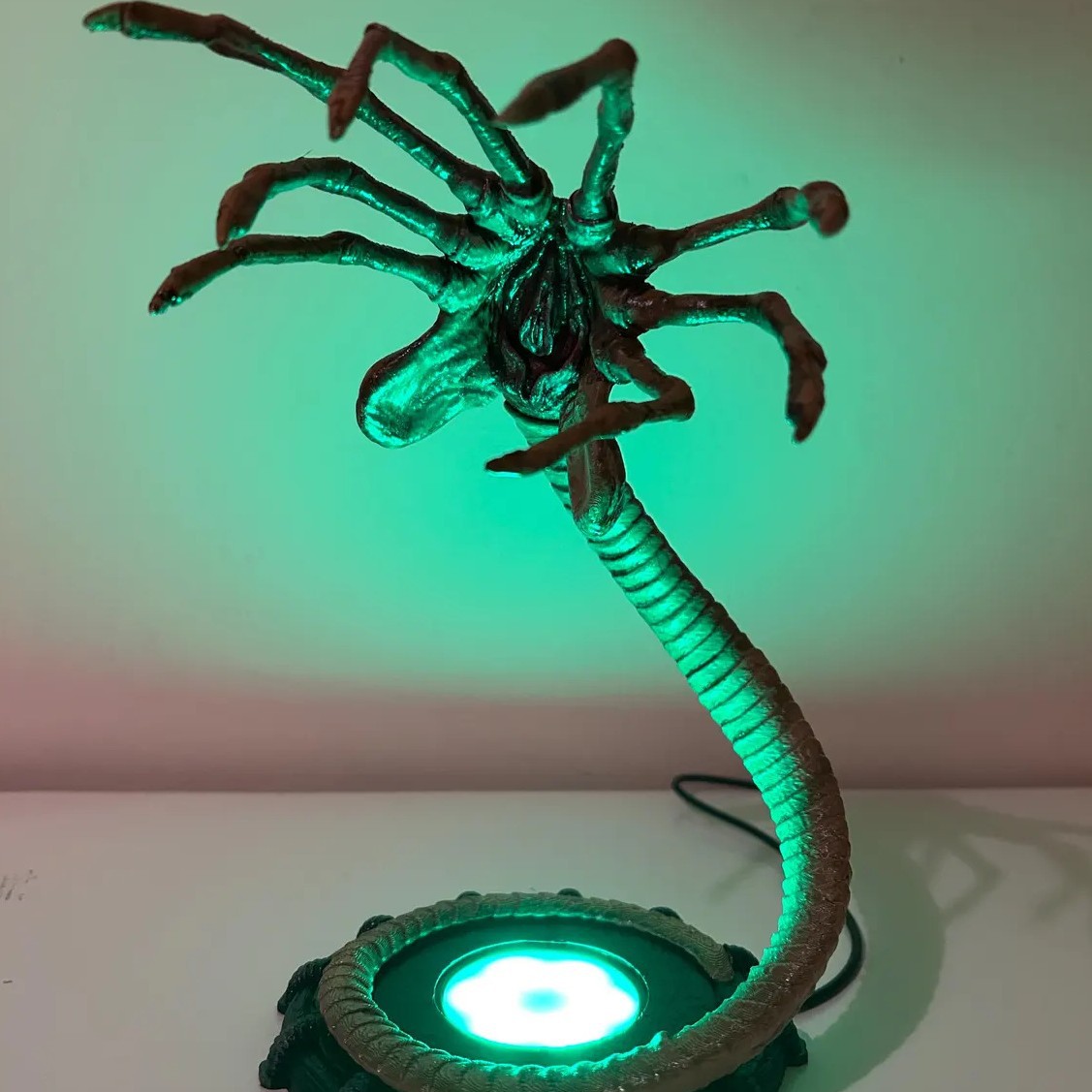 Luminária Alien Facehugger, De - Pumpkin Lantern Halloween avaliação e preço
